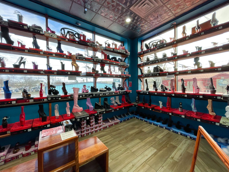 shoes-008-manchester-adult-lifestyles-manchester-nh-adult-novelties-smoke-shop-glassware-adult-toys-shoes-cbd-accessories